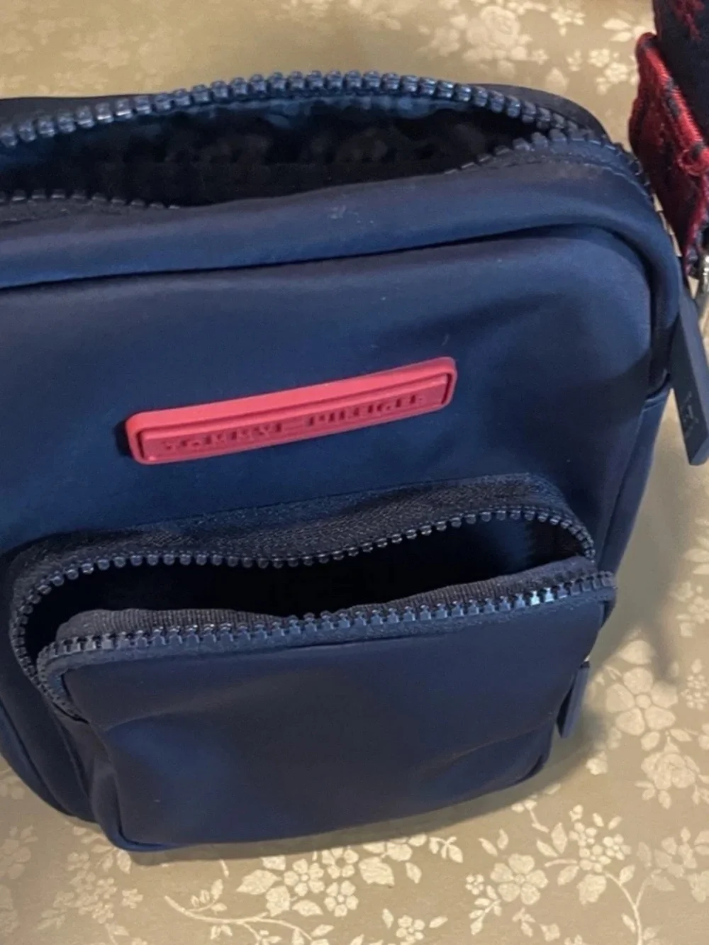 Tommy Hilfiger Men's Navy Nylon Crossbody Bag RedLogo Strap Zip Pocket